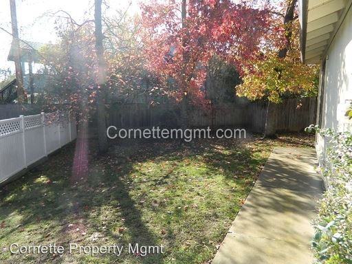 8330 Crossoak Way - Photo 3 of 17