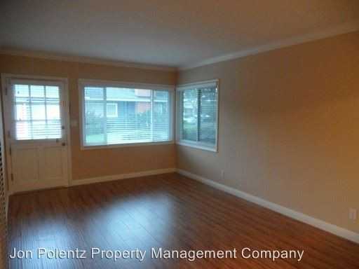 1604 Clay St - Photo 3 of 17