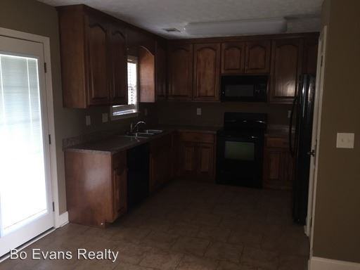 117 Fox Run Dr - Photo 3 of 9