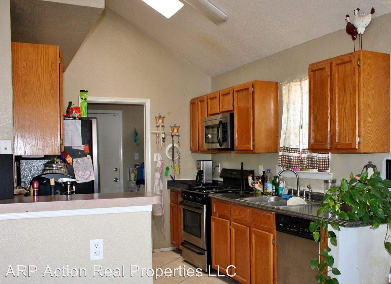 7133 Golden Hawk Dr - Photo 3 of 17