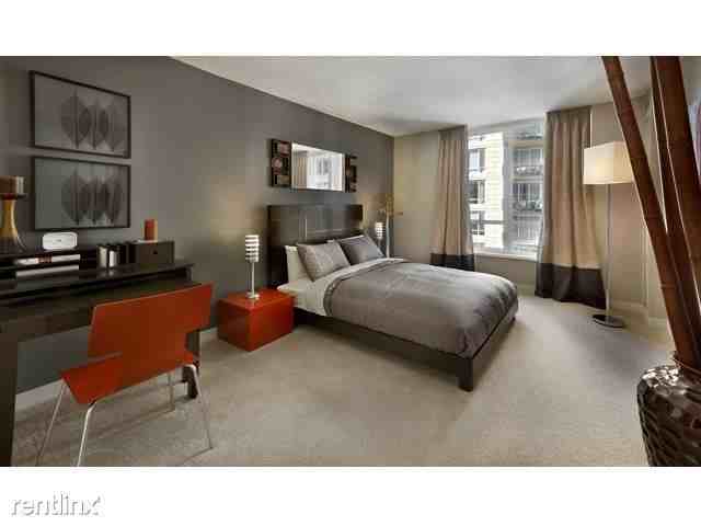 11 E Delaware Pl - Photo 3 of 14