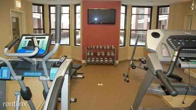 1935 S Wabash Ave - Photo 3 of 7