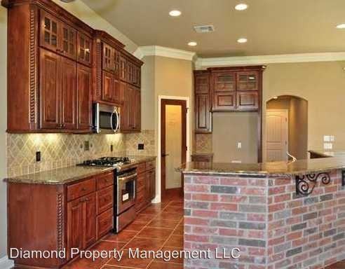 515 Falling Water Cir - Photo 2 of 17