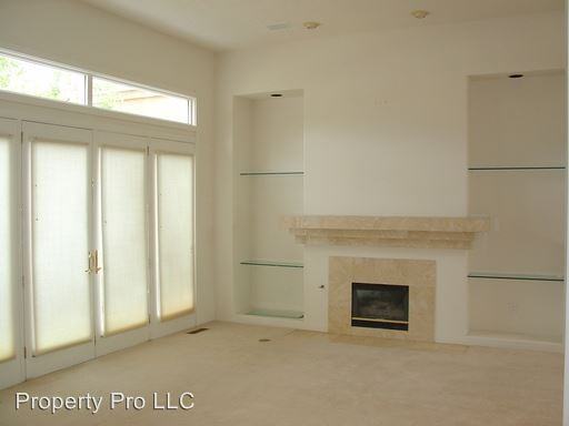 5723 Balsa Ct - Photo 3 of 24