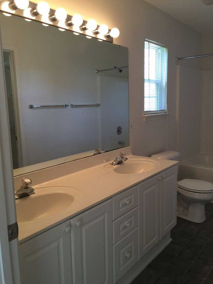 675 Hickory Branches Dr - Photo 3 of 7