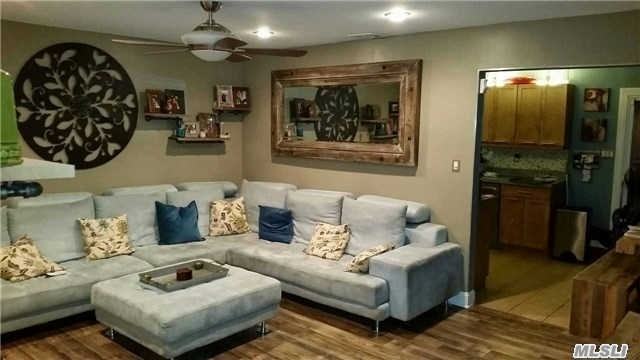 49 Raynor Rd - Photo 2 of 13