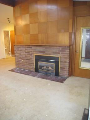 527 N 200th St - Photo 3 of 16