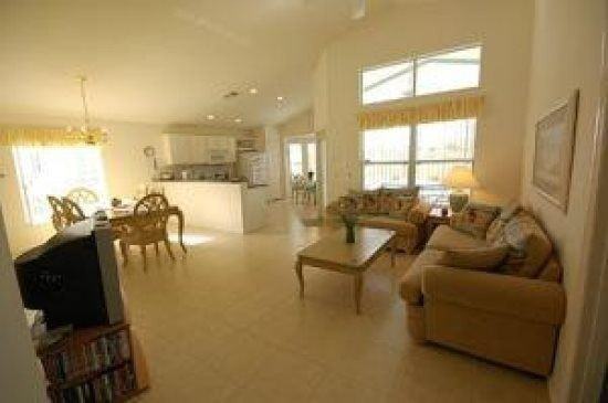 478 Tivoli Cir - Photo 2 of 5