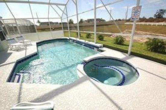 478 Tivoli Cir - Photo 3 of 5