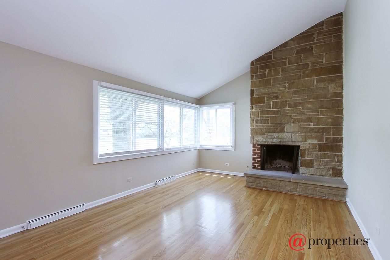 411 E Atwater Ave - Photo 2 of 15