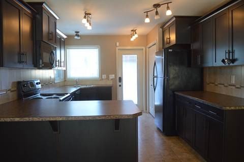 97 Vincent Close - Photo 3 of 8