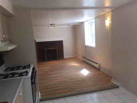 3461 Albion Rd N - Photo 2 of 5