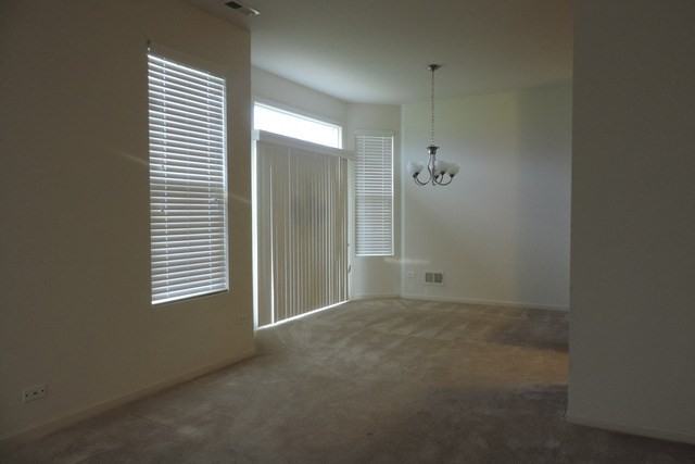 25112 Clare Cir - Photo 2 of 12