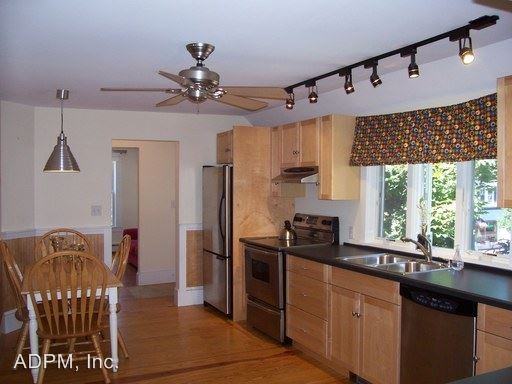 60 Friend St - Photo 3 of 8