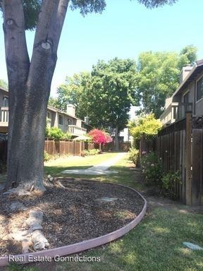 1115 Odyssey Ct - Photo 2 of 7