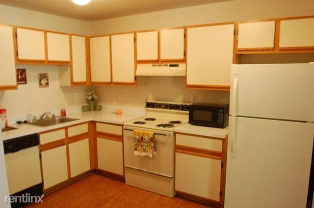 Tanglewood Apartments - Photo 2 of 5