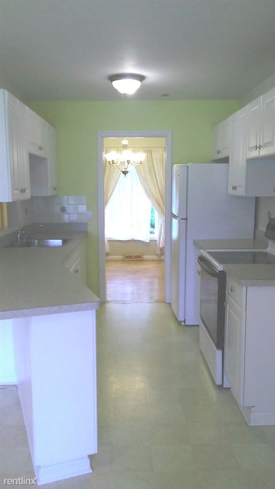 5394 Oaktree Dr - Photo 2 of 17