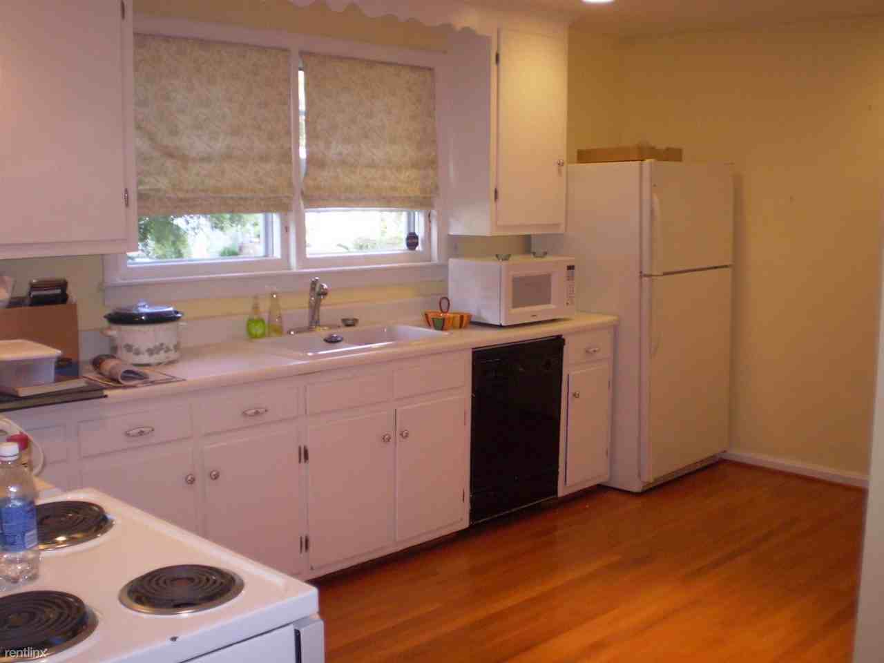 6525 Hanover Ave - Photo 2 of 6