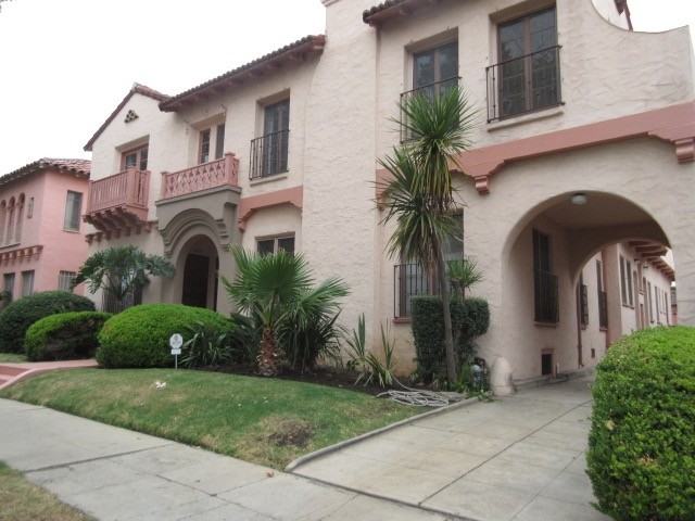 252 S Sycamore Ave - Photo 2 of 41