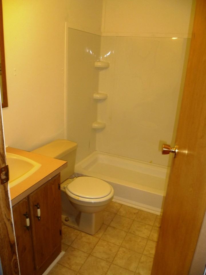 117 Russ Wood Rd NE - Photo 2 of 11