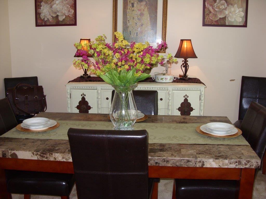 8133 Jamaica Rd N - Photo 3 of 12