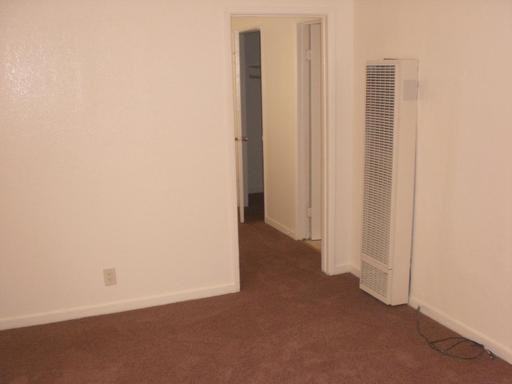 7832 E St - Photo 3 of 7