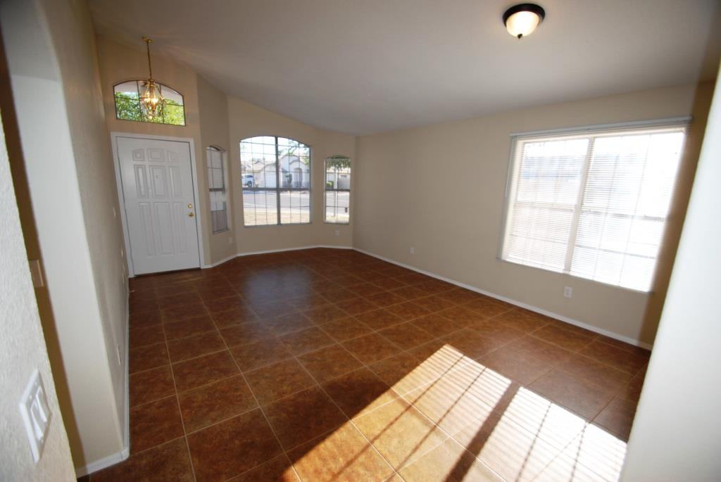 8025 E Osage Ave - Photo 2 of 12