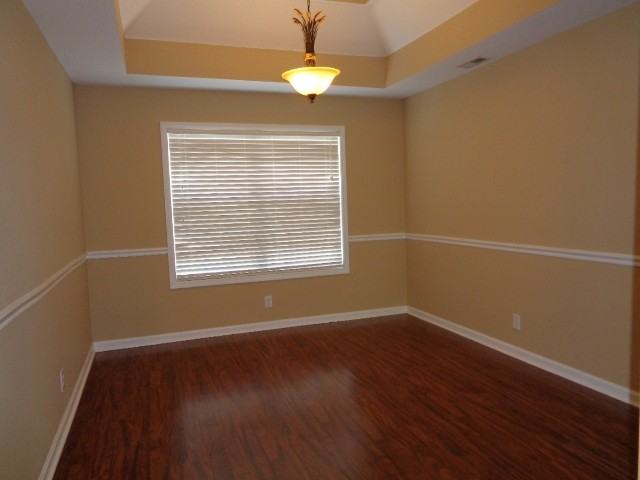 143 Keswick Ct - Photo 3 of 12