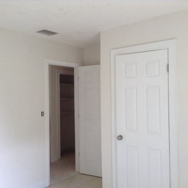 2960 NW 7th St - Photo 3 of 9