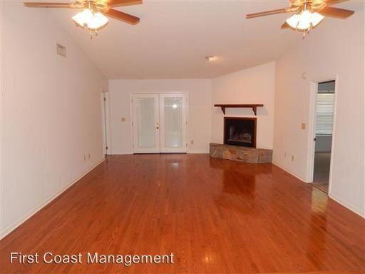 324 Mallard Pointe Dr - Photo 2 of 35