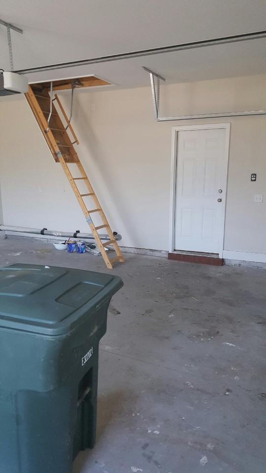 1213 Peacock Trail - Photo 3 of 10