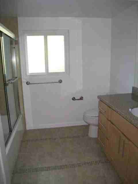 919 Lorne Way - Photo 3 of 6