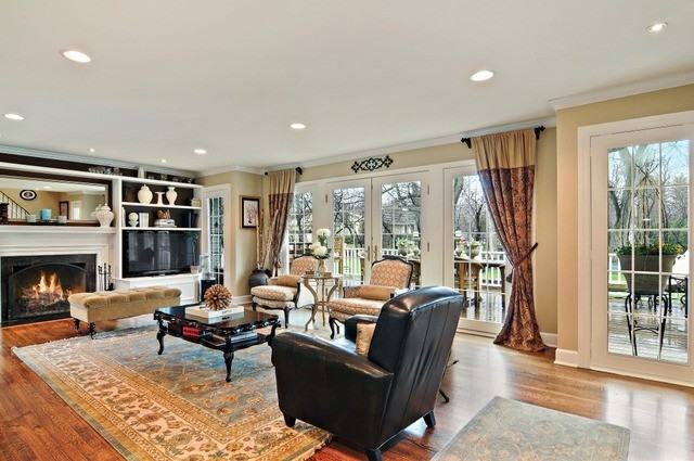 1030 Inverlieth Rd - Photo 2 of 25