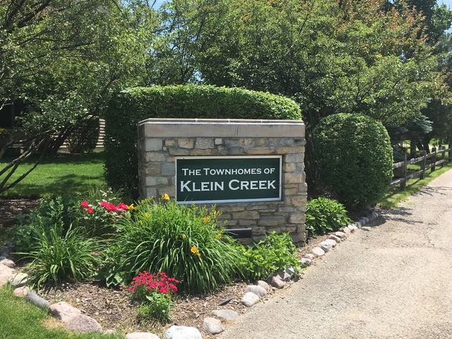 1N632 Augusta Ct - Photo 2 of 24