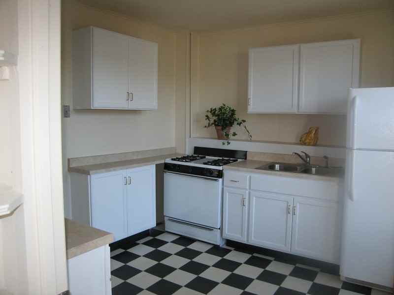 10 Olyphant Dr - Photo 3 of 10