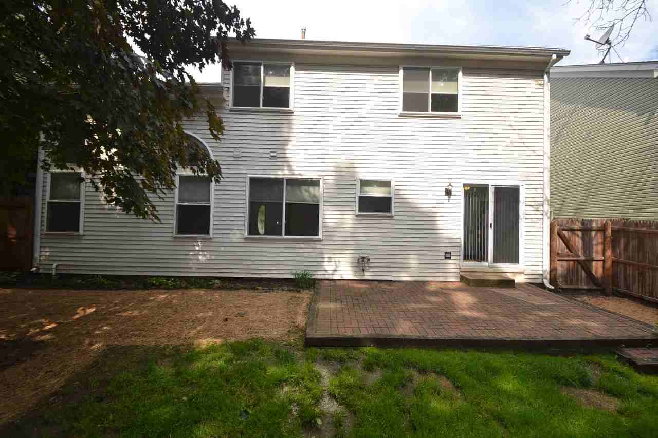 765 Admiral Ct - Photo 2 of 20