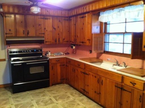 2157 Brookview Dr - Photo 3 of 10