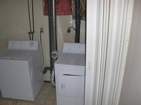 6320 172 St NW - Photo 3 of 6