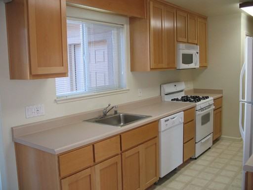 2854 Grove Way - Photo 3 of 5
