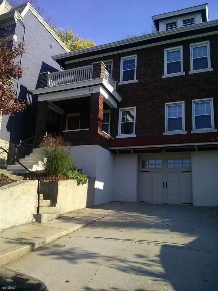138 Fairfield Ave - Photo 2 of 7
