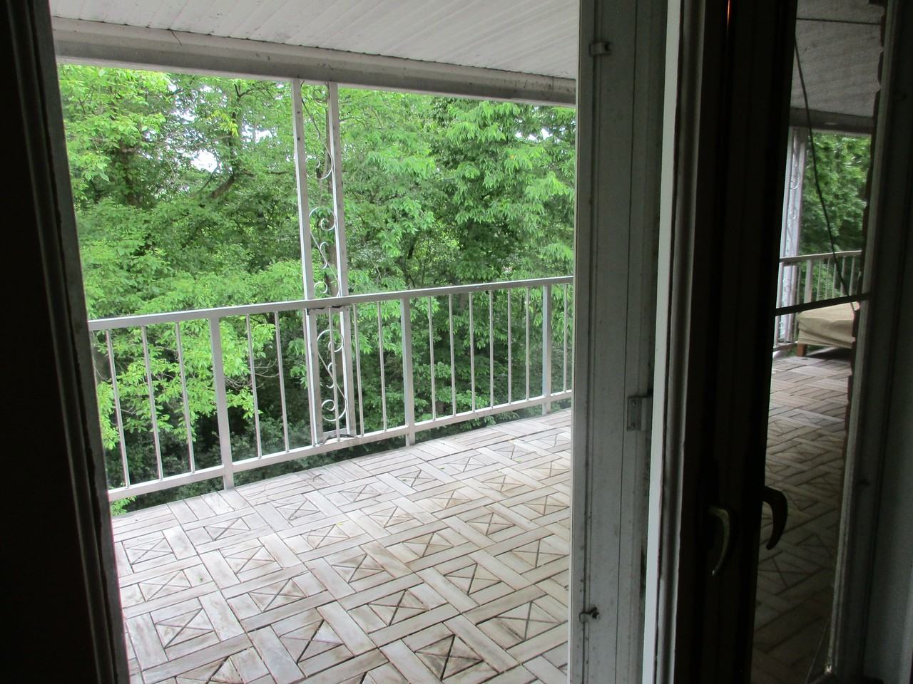 2591 Arlington Ave - Photo 3 of 7