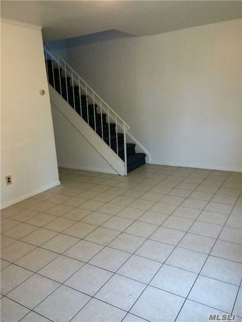 155 Hill Rise - Photo 3 of 15