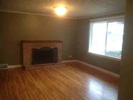 2211 W Rosewood Ave - Photo 2 of 10