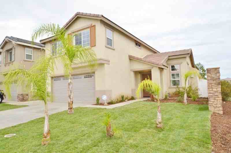 1457 Galeria Ct - Photo 2 of 8