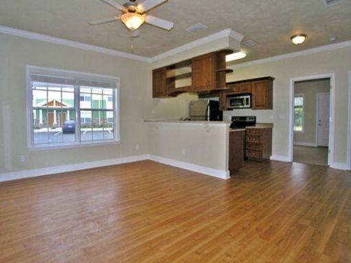 1911 Ann Arbor Dr - Photo 3 of 9