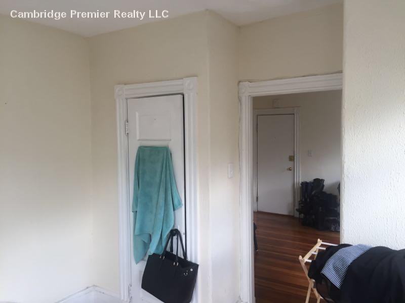 377 Cardinal Medeiros Avenue #5 - Photo 2 of 8