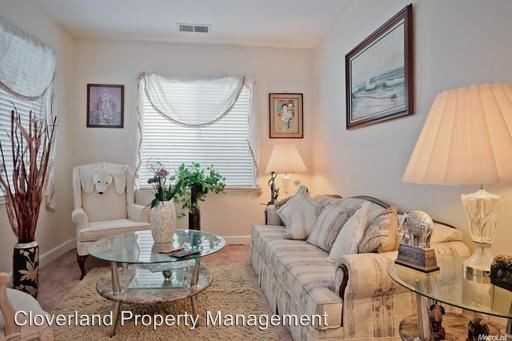 210 Daylilly Ln - Photo 3 of 19