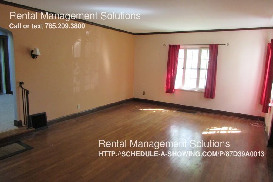 1269 SW Pembroke Ln - Photo 2 of 14