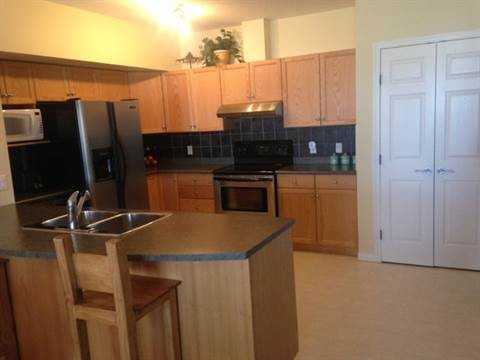 801 11 St - Photo 2 of 8