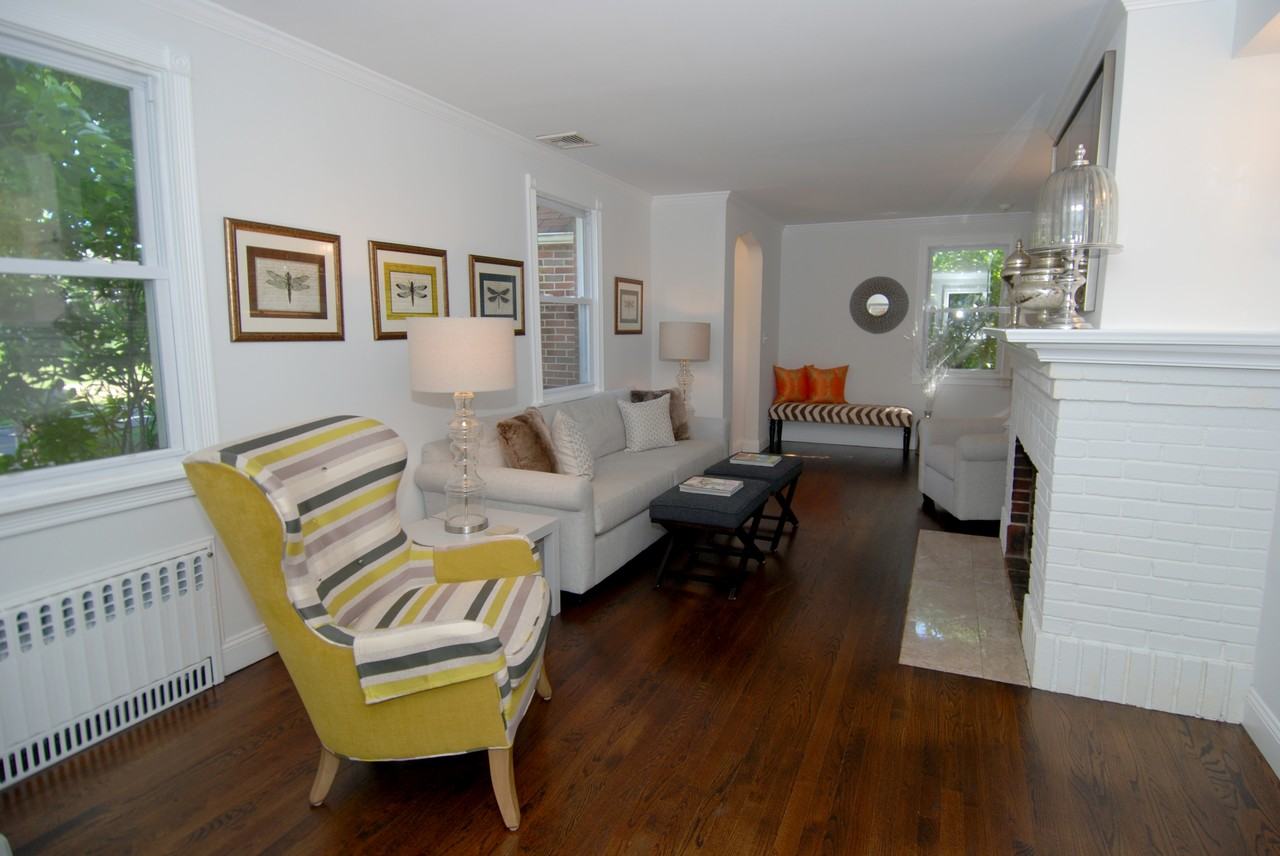 116 Harmon Dr - Photo 3 of 21